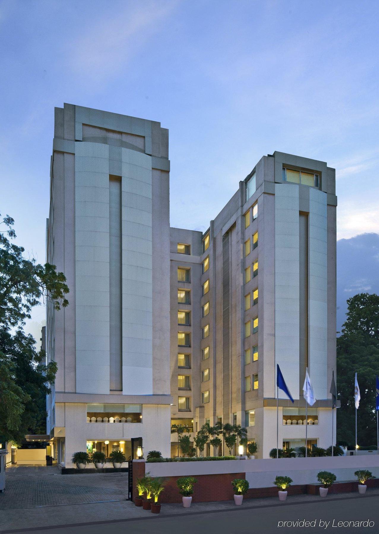 Fortune Park Ahmedabad Exterior photo